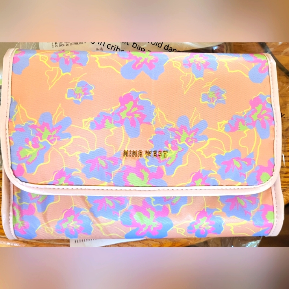 9 West Hanging Organizer